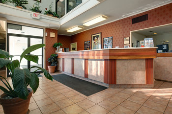 Americas Best Value Inn - Lobby