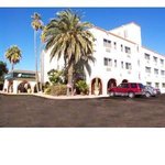 Randolph Park Hotel & Suites