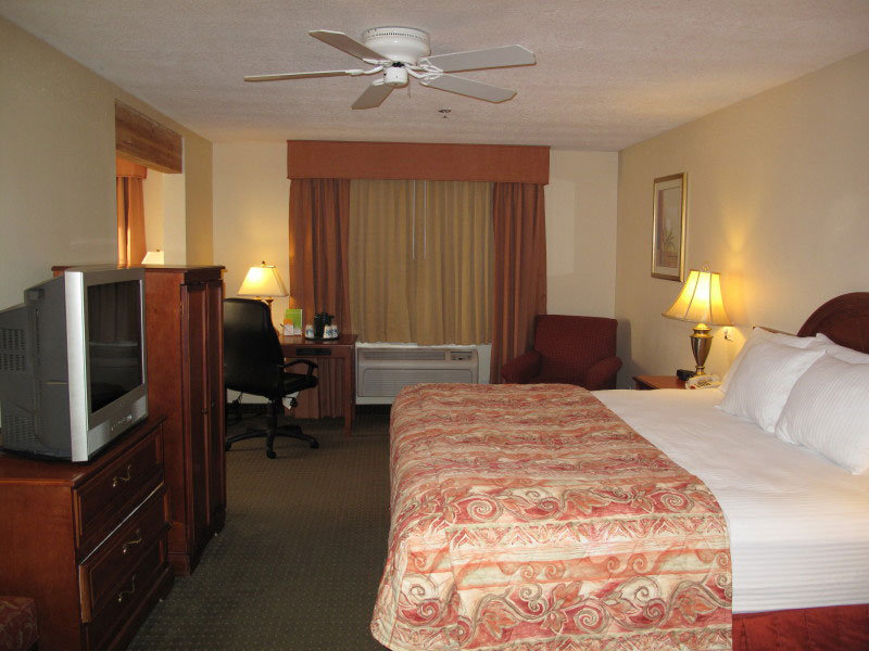 Holiday Inn Express - Santa Rosa, NM
