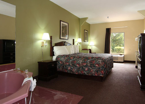 Country Hearth Inn Stockbridge - Stockbridge, GA