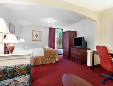 Howard Johnson Plz - Altamonte Springs, FL