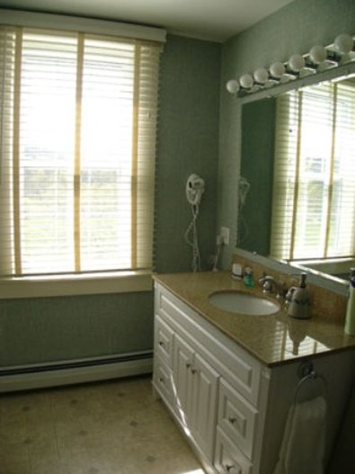 Three Stallion Inn - Randolph, VT