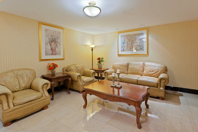 HOLIDAY INN EXPRESS - North East, MD