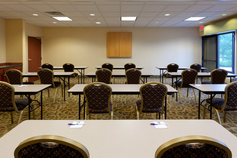 HOLIDAY INN EXPRESS - North East, MD