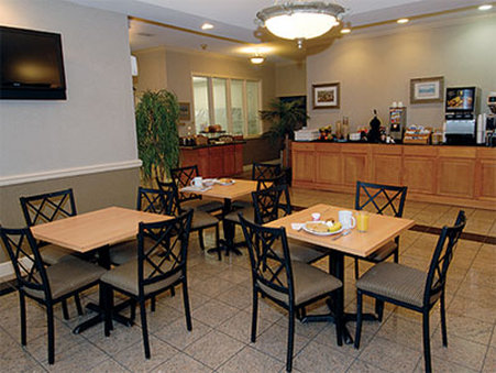 Cumberland Island Inn & Suites - Saint Marys, GA