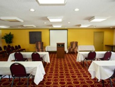 Ramada Tuscaloosa - Tuscaloosa, AL