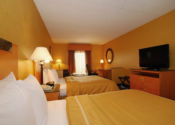 Comfort Suites - Colonial Heights, VA