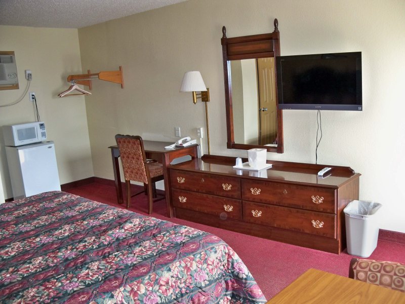 Passport Inn - Wrightstown, NJ