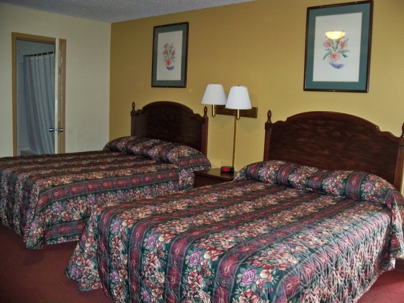 Passport Inn - Wrightstown, NJ