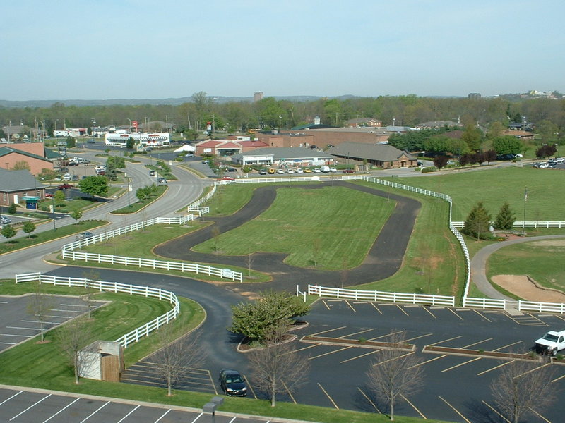 Holiday Inn UNIVERSITY PLAZA-BOWLING GREEN - Drake, KY