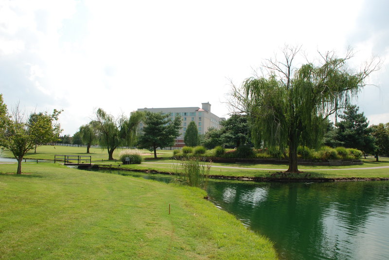 Holiday Inn UNIVERSITY PLAZA-BOWLING GREEN - Drake, KY