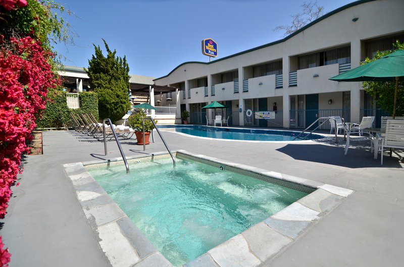 BEST WESTERN PLUS Mikado Hotel - Valley Village, CA