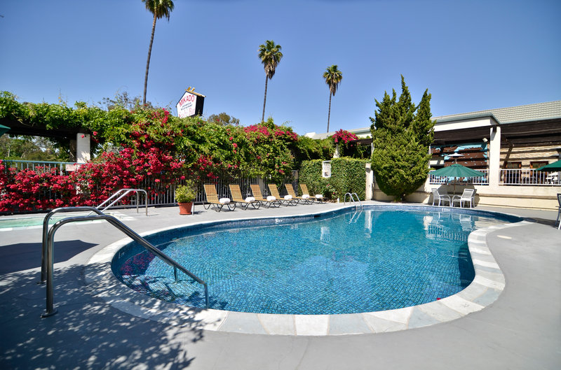 BEST WESTERN PLUS Mikado Hotel - Valley Village, CA