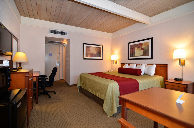 BEST WESTERN PLUS Mikado Hotel - Valley Village, CA