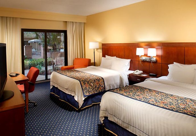 Courtyard-Ft Lauderdale - Fort Lauderdale, FL