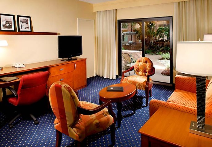 Courtyard-Ft Lauderdale - Fort Lauderdale, FL