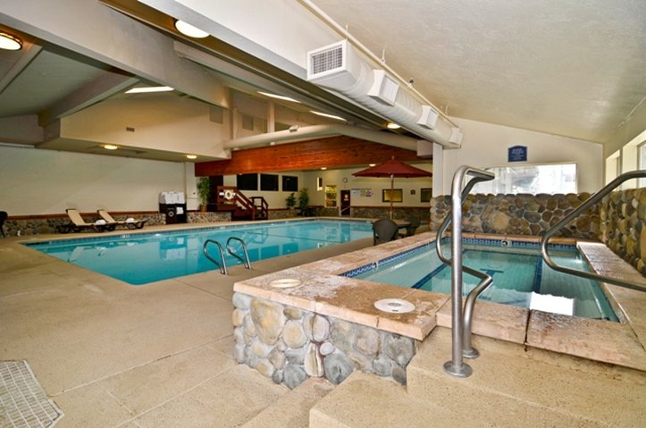 Best Western Plus Tree House - Mount Shasta, CA