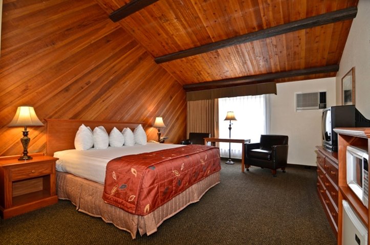 Best Western Plus Tree House - Mount Shasta, CA