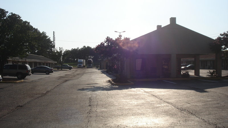 Rodeway Inn - Brookhaven, MS