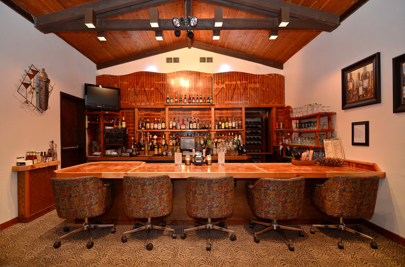 Best Western Plus Tree House - Mount Shasta, CA