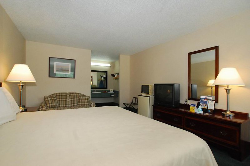 Best Western Smokey Mountain Inn - Waynesville, NC