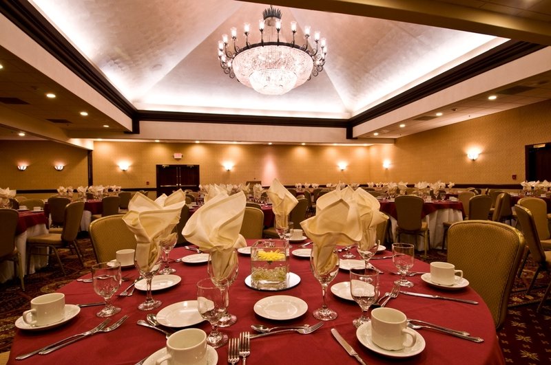 Crowne Plaza Concord - Concord, CA