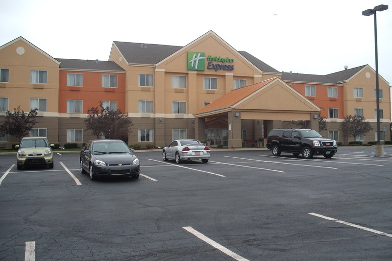 Holiday Inn Express-Lapeer - Clifford, MI