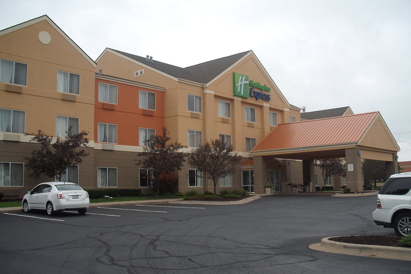 Holiday Inn Express-Lapeer - Clifford, MI