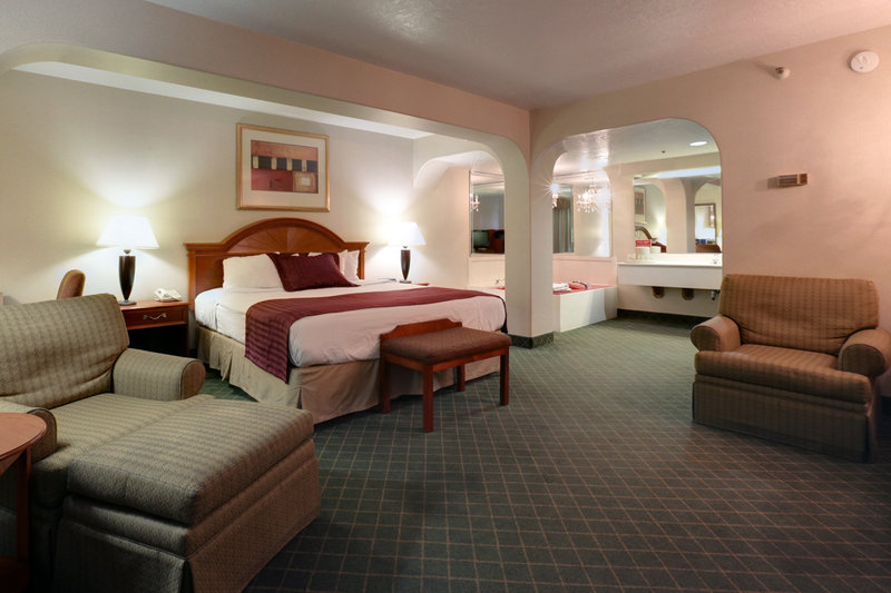Lexington Hotel And Conference Center