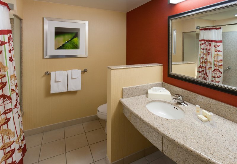 Courtyard By Marriott Bristol - Bristol, VA