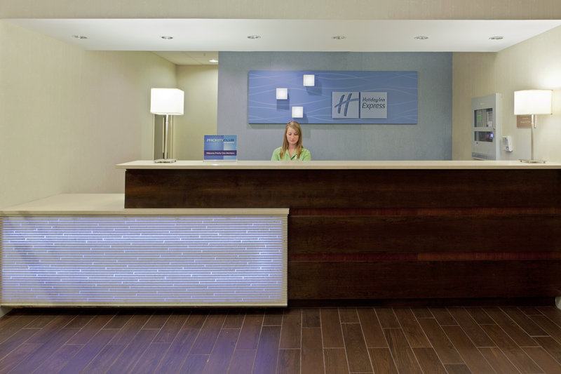 Holiday Inn Express - Dover, DE