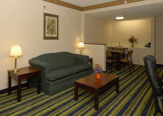 Comfort Inn & Suites