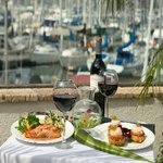 Bay Club Hotel & Marina - Restaurant