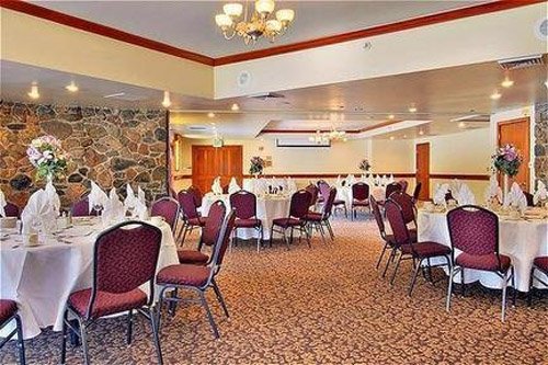 San Jose Airport Garden Hotel - San Jose, CA