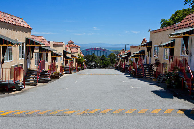 Alpine Inn & Suites - Daly City, CA