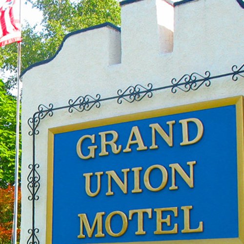 The Grand Union Motel - Saratoga Springs, NY