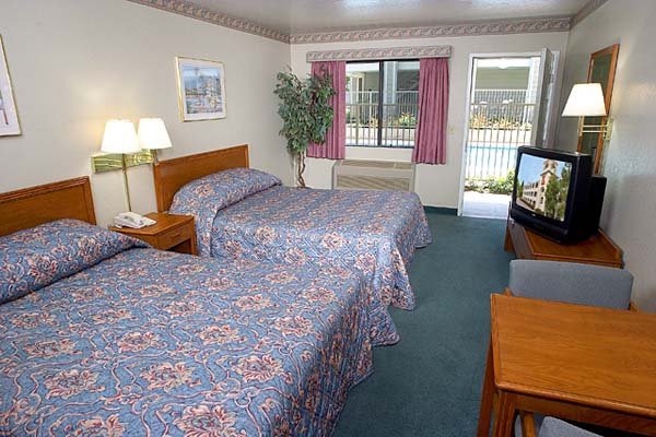 Good Nite Inn Redlands - Redlands, CA