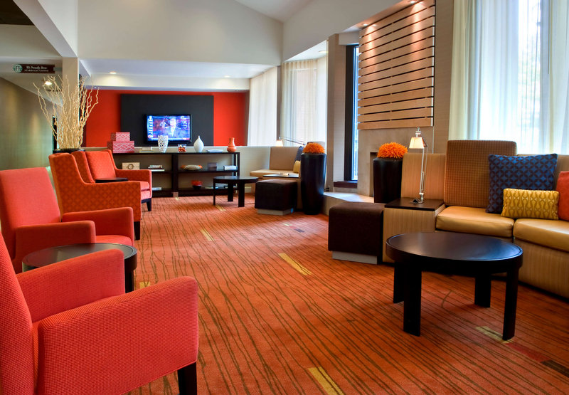 Courtyard by Marriott Boston Stoughton - Stoughton, MA