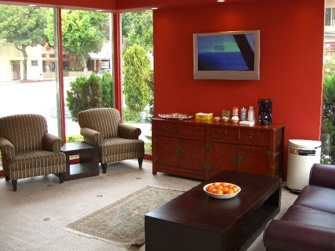 Pasadena Inn - Pasadena, CA