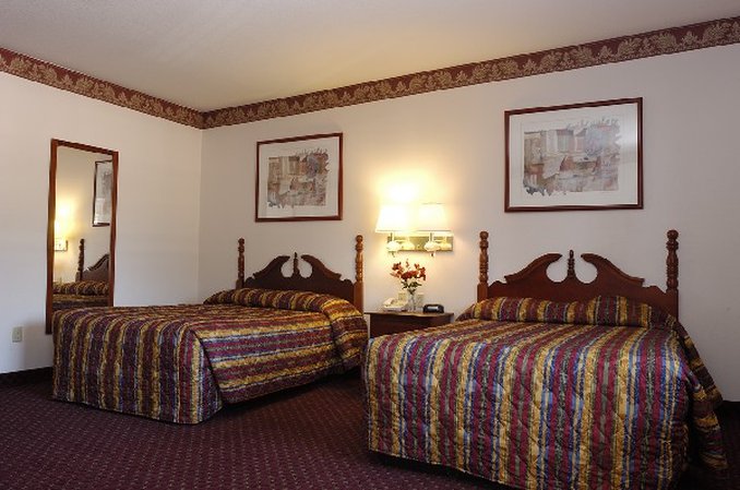 Pasadena Inn - Pasadena, CA