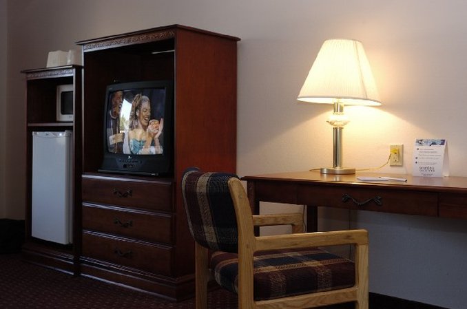 Pasadena Inn - Pasadena, CA