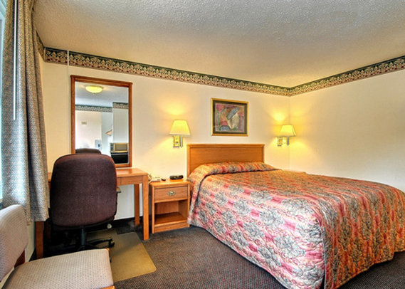 Rodeway Inn & Suites