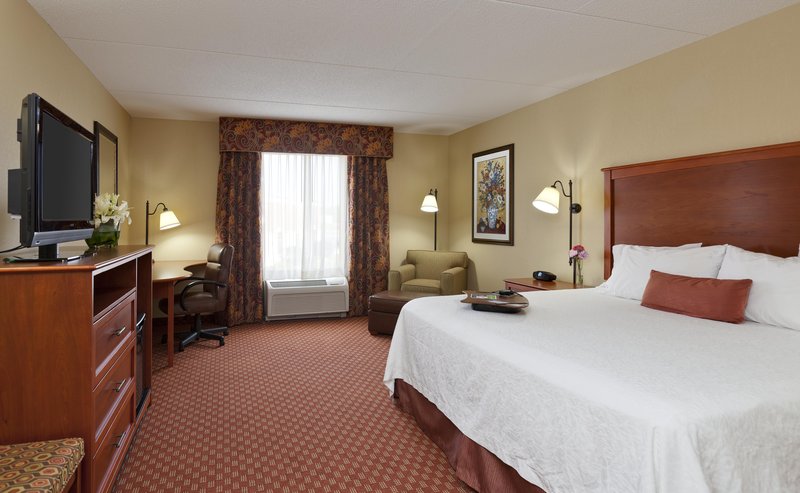 Hampton Inn McHenry - McHenry, IL