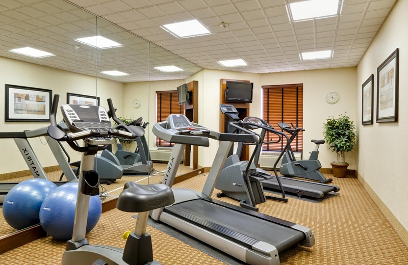 Hampton Inn McHenry - McHenry, IL