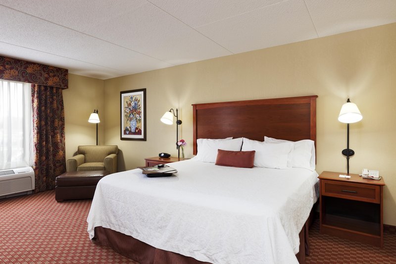 Hampton Inn McHenry - McHenry, IL