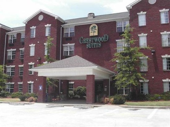 Crestwood Suites