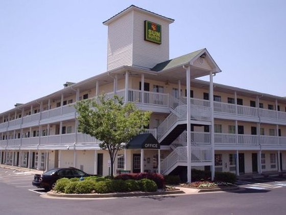 Sun Suites of Smyrna-Vinings - Smyrna, GA