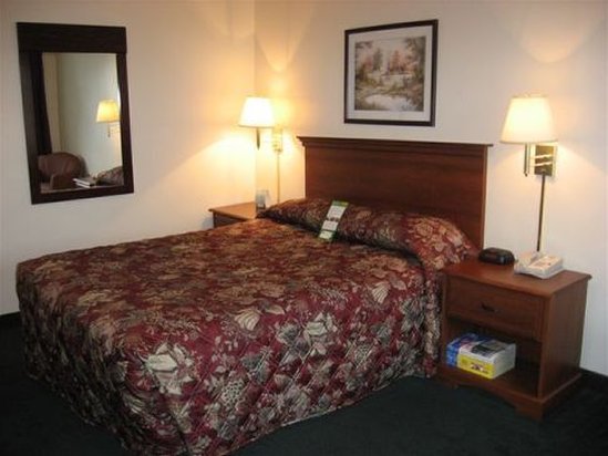 Sun Suites of Smyrna-Vinings - Smyrna, GA