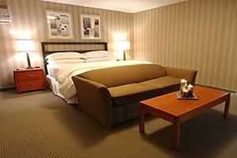 7 Springs Inn & Suites - Palm Springs, CA