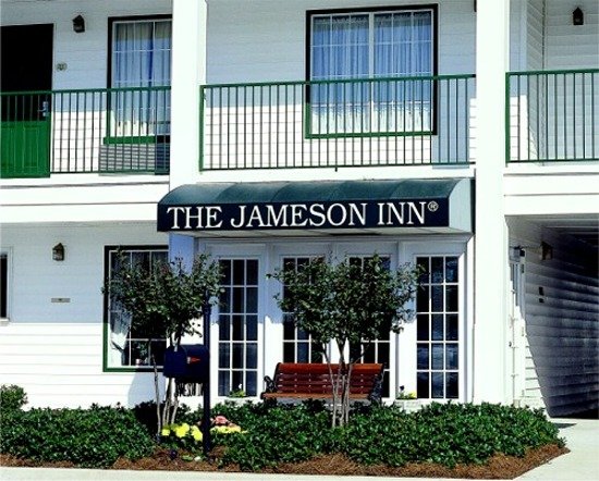 Quality Inn - Decherd, TN